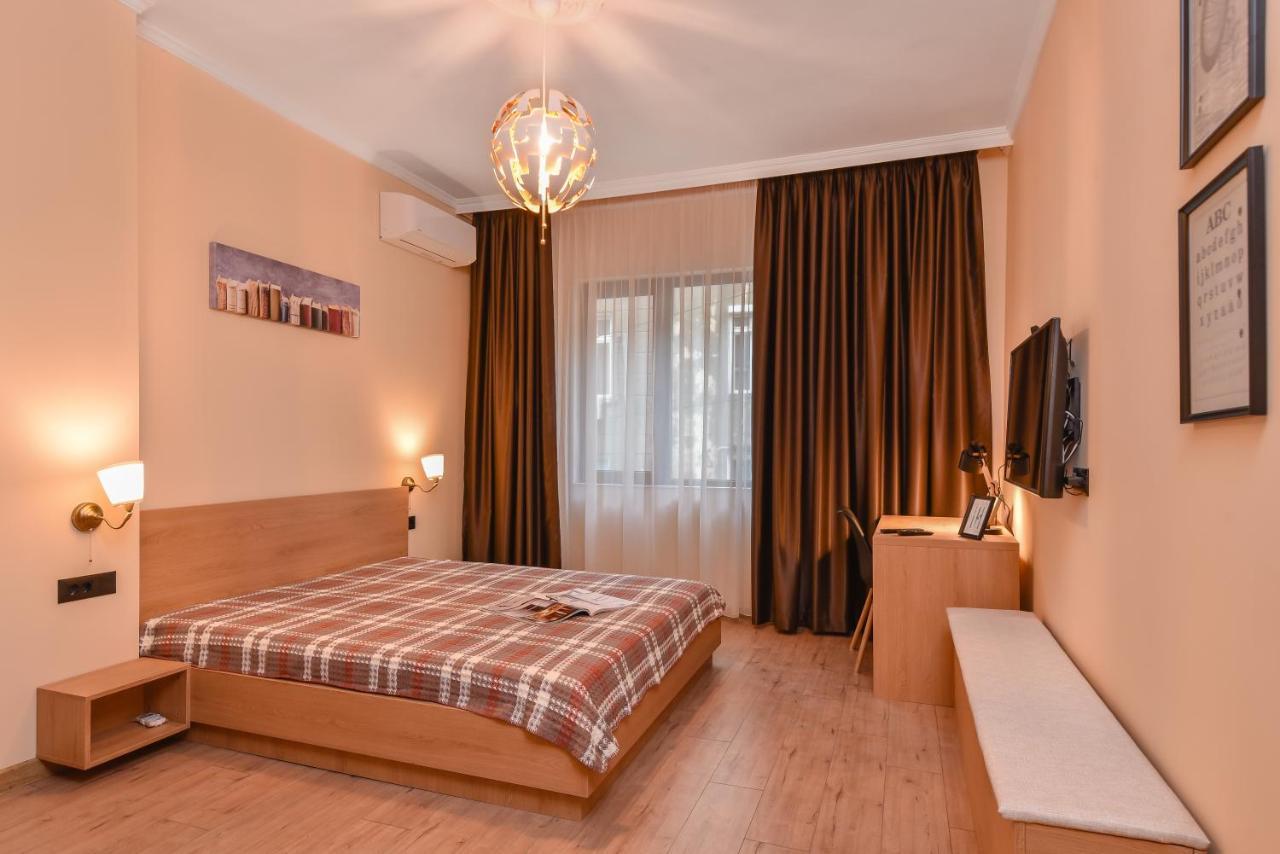 Sofia Dream Apartment - The Library - 3-Bdr, 2-Bthr By Flat Mаnager Kültér fotó