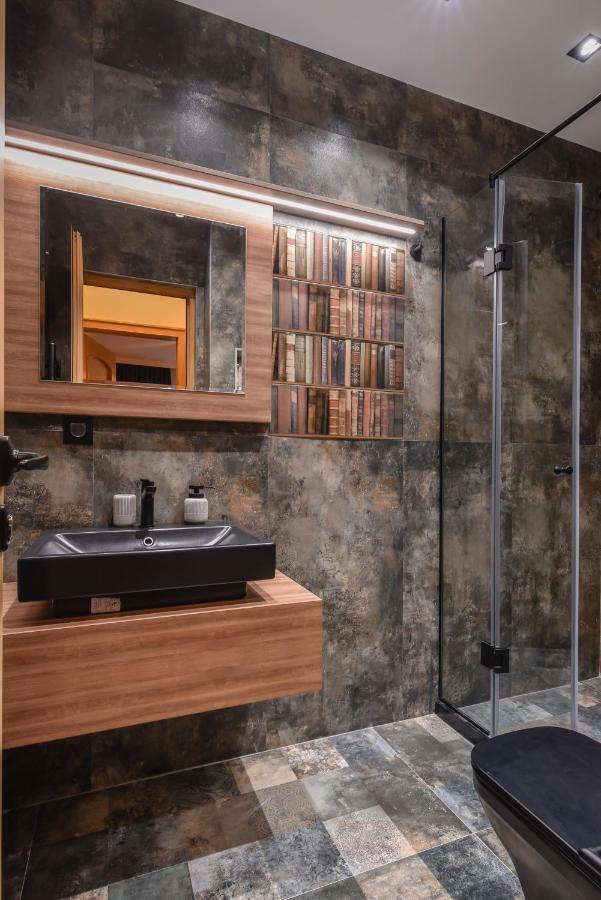 Sofia Dream Apartment - The Library - 3-Bdr, 2-Bthr By Flat Mаnager Kültér fotó